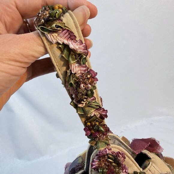 Mary Frances Bombshell Wristlet Bag READ w COA - Picture 10 of 16